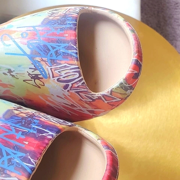 Classic Unisex Fashionable Slide Slippers  Designer Slippers Size 38 🌴 - Picture 4 of 7